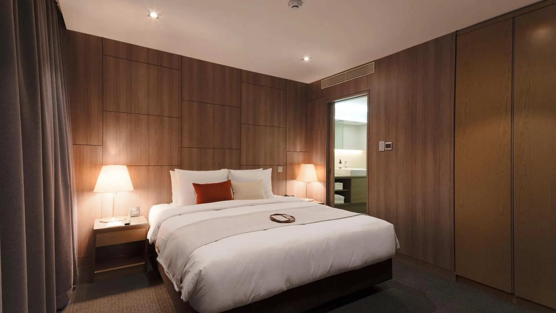 Amid Hotel Seoul 4*,